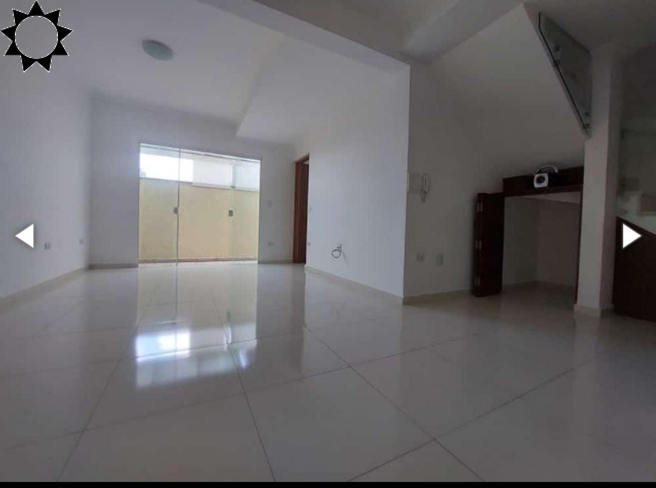 Casa à venda com 3 quartos, 92m² - Foto 1