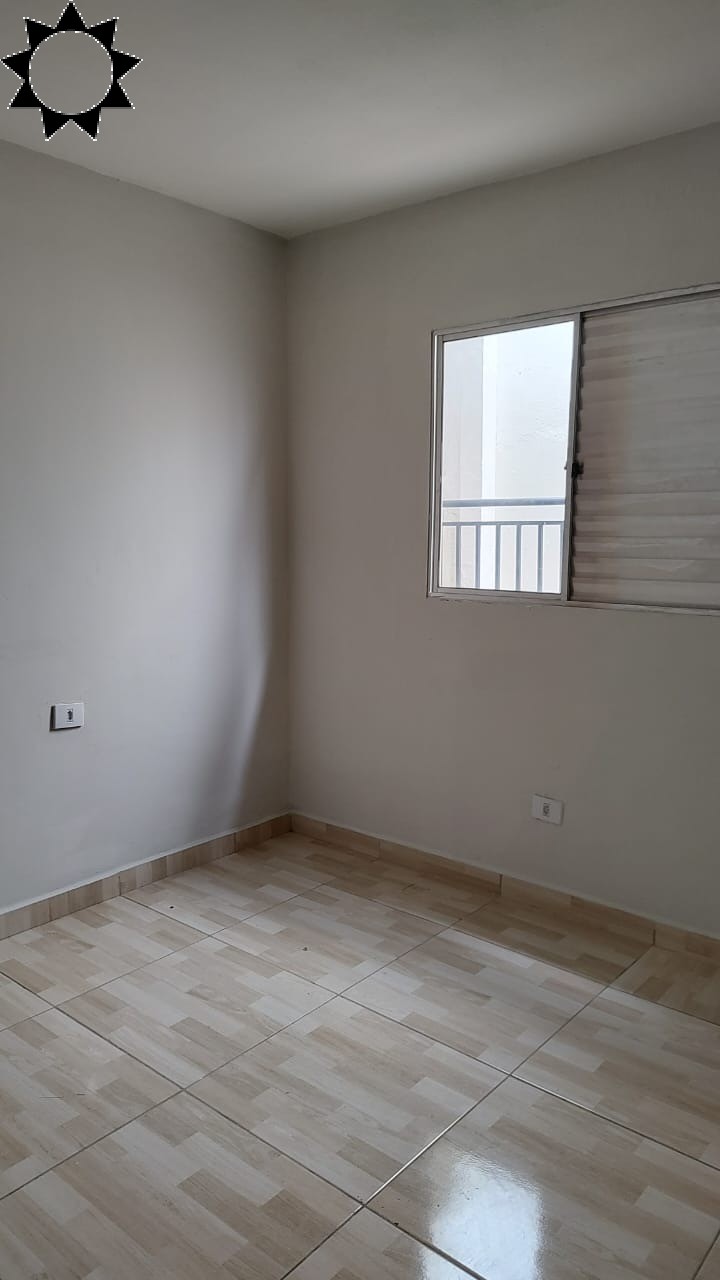 Casa à venda com 4 quartos, 230m² - Foto 1