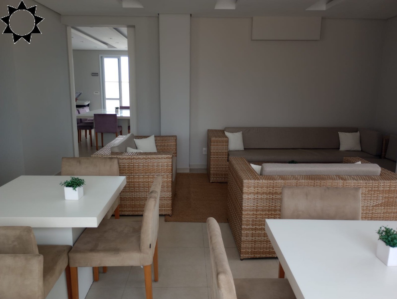 Apartamento à venda com 2 quartos, 75m² - Foto 9