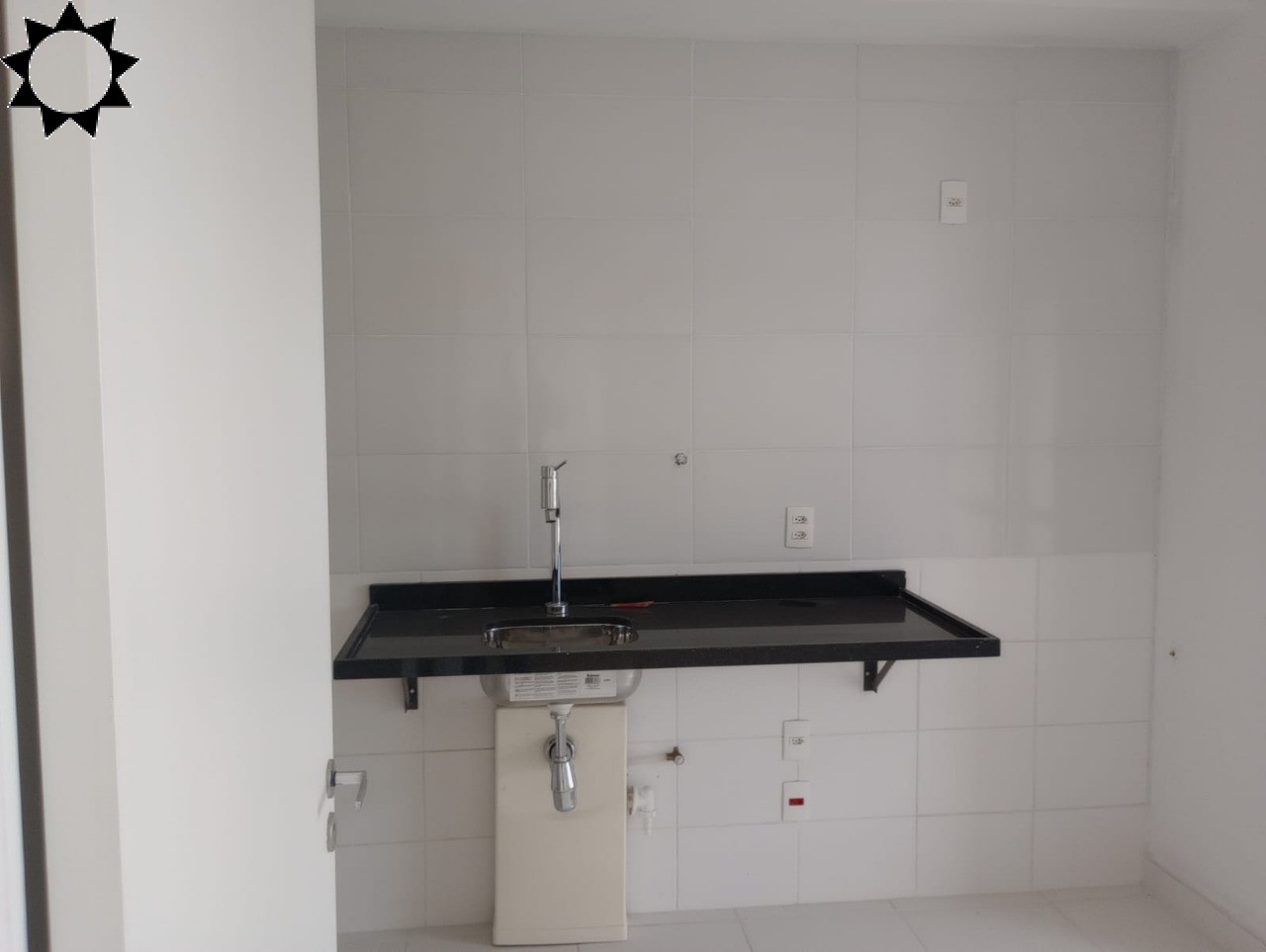 Apartamento à venda com 2 quartos, 75m² - Foto 23