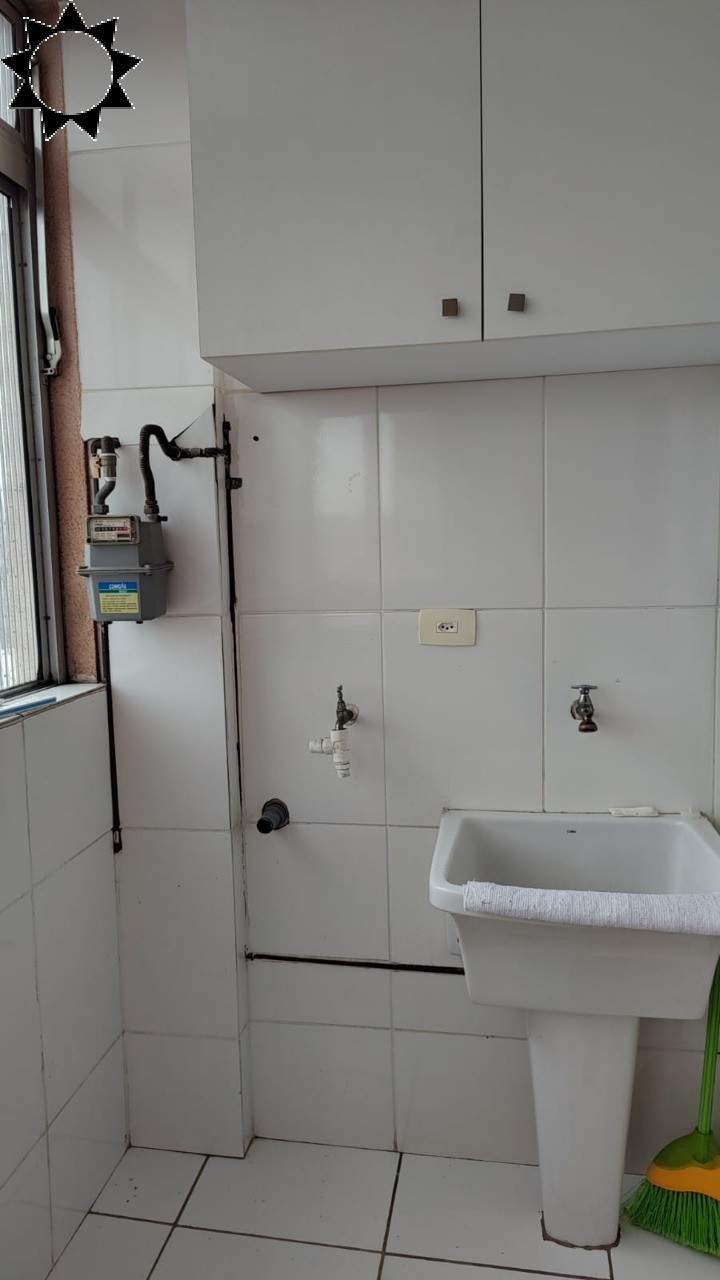 Apartamento à venda com 3 quartos, 76m² - Foto 3