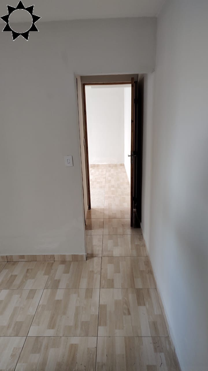 Casa à venda com 4 quartos, 230m² - Foto 3