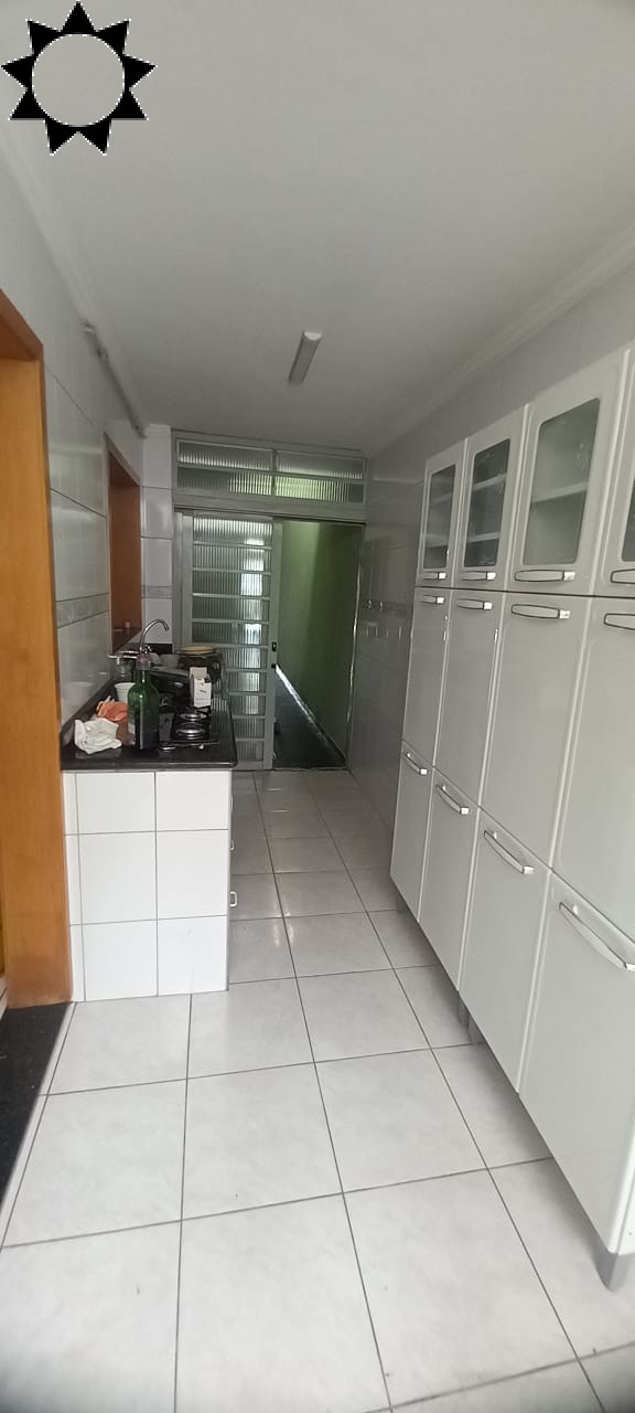 Casa à venda com 2 quartos, 110m² - Foto 17