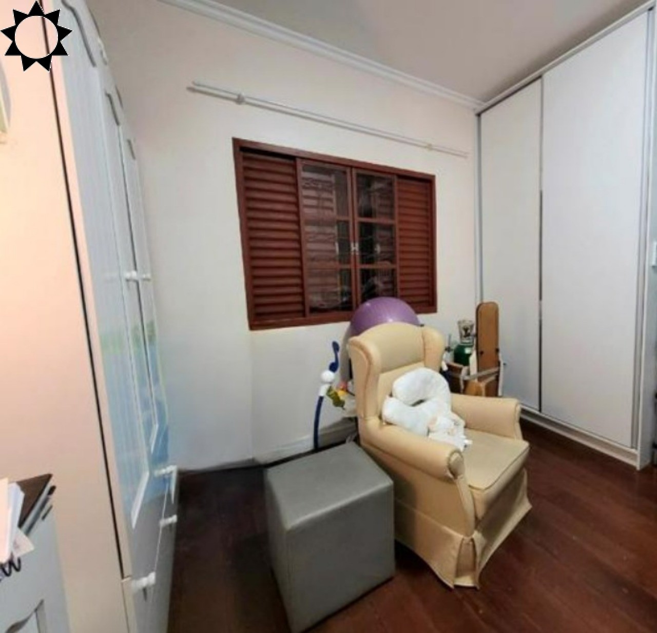 Casa à venda com 3 quartos, 30m² - Foto 11