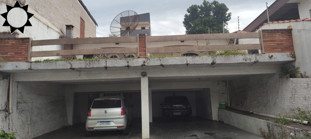 Casa à venda e aluguel com 5 quartos, 250m² - Foto 33