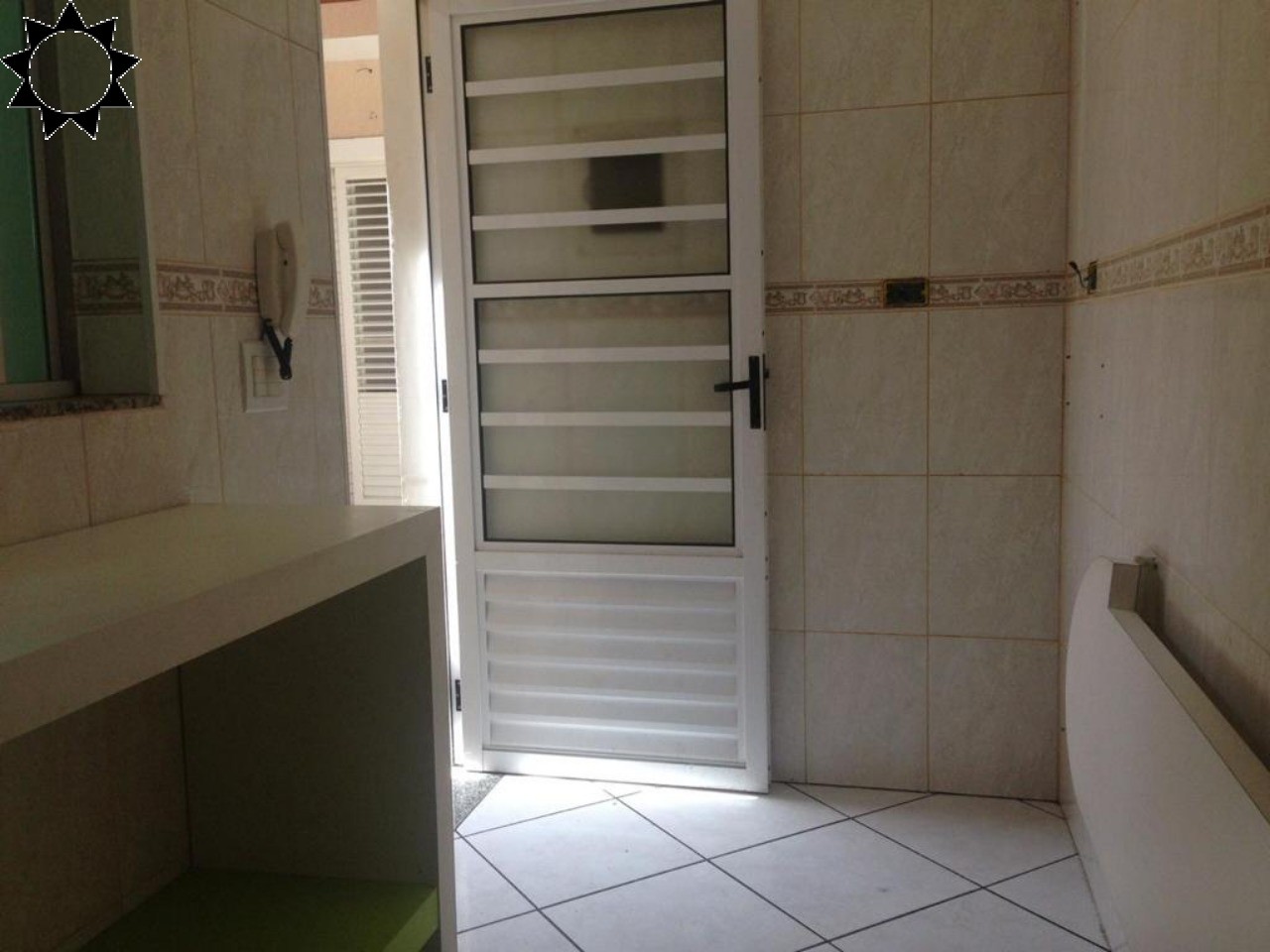 Casa à venda com 3 quartos, 100m² - Foto 9