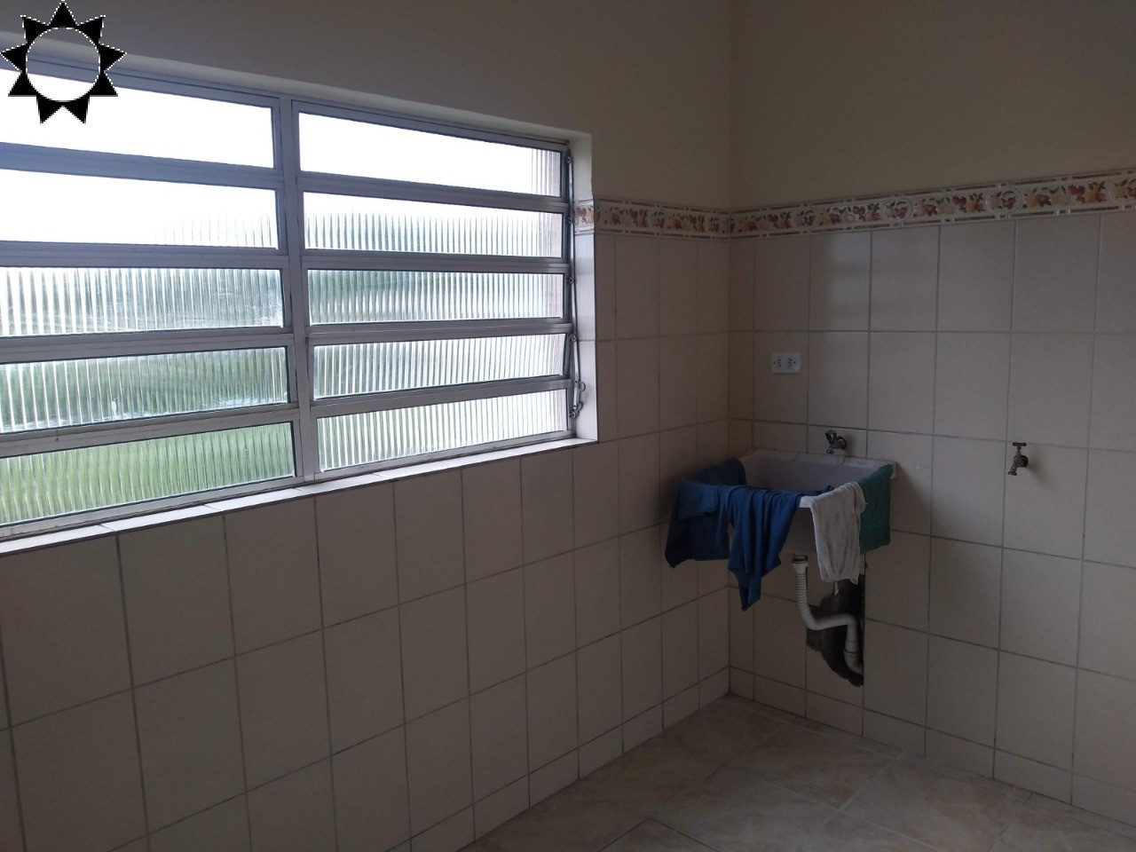 Casa à venda com 4 quartos, 165m² - Foto 2