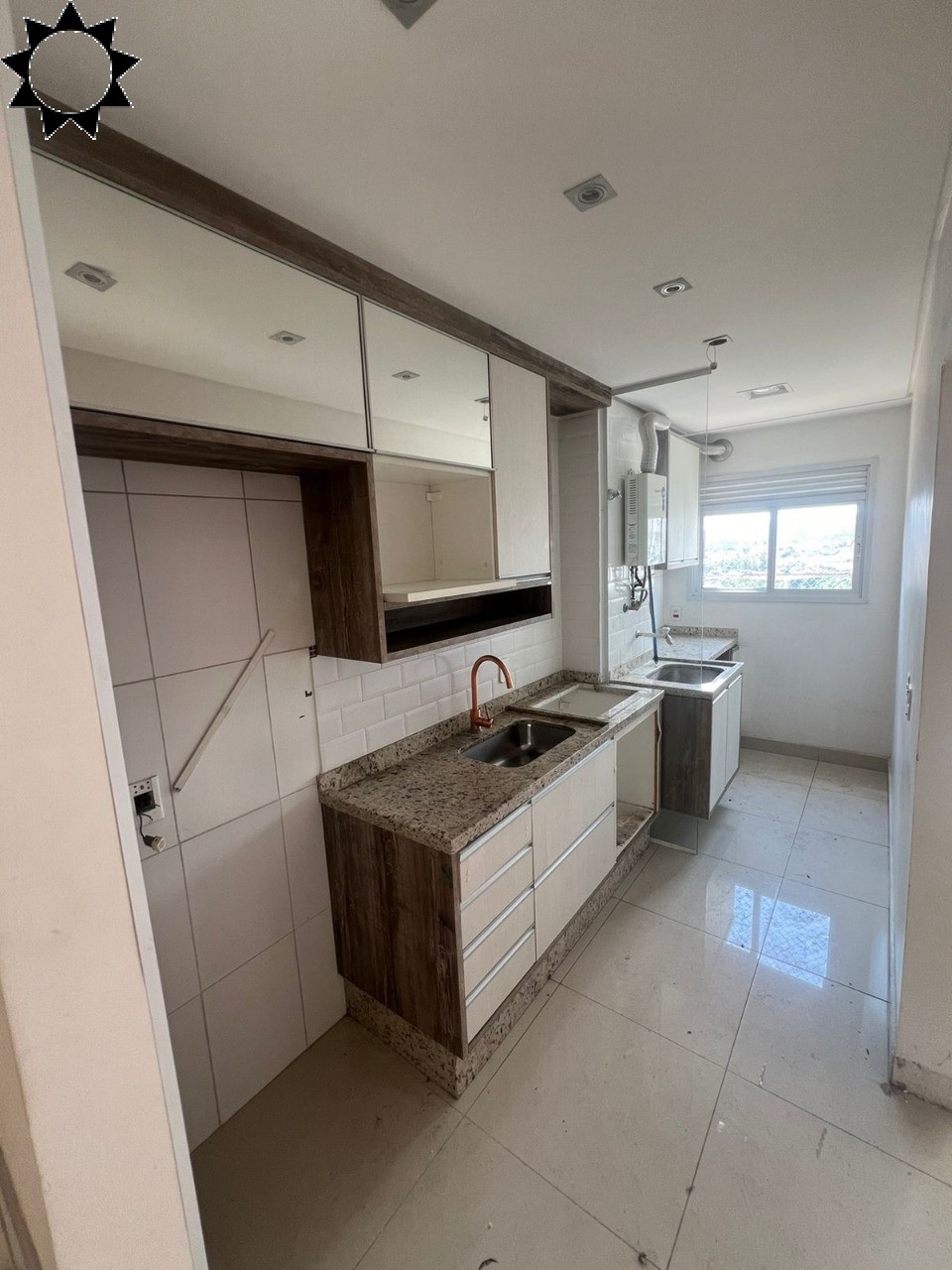 Apartamento à venda com 2 quartos, 57m² - Foto 3