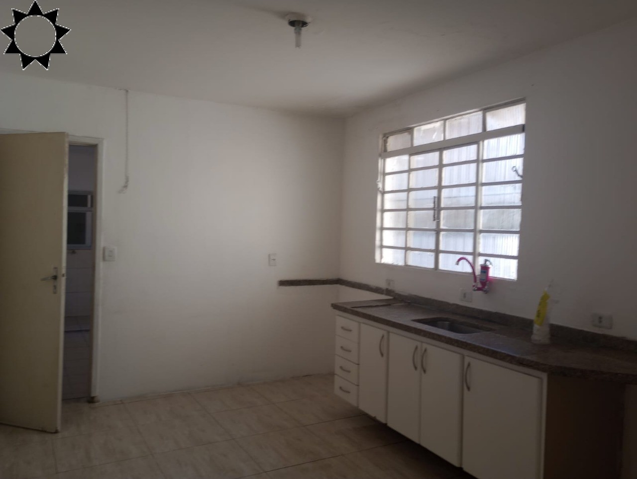 Casa à venda com 3 quartos, 200m² - Foto 17