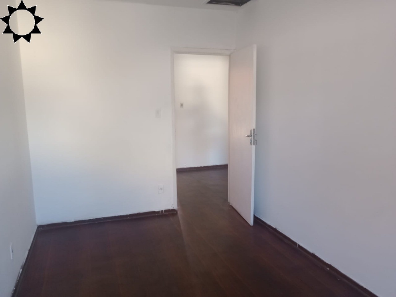 Casa à venda com 3 quartos, 200m² - Foto 30