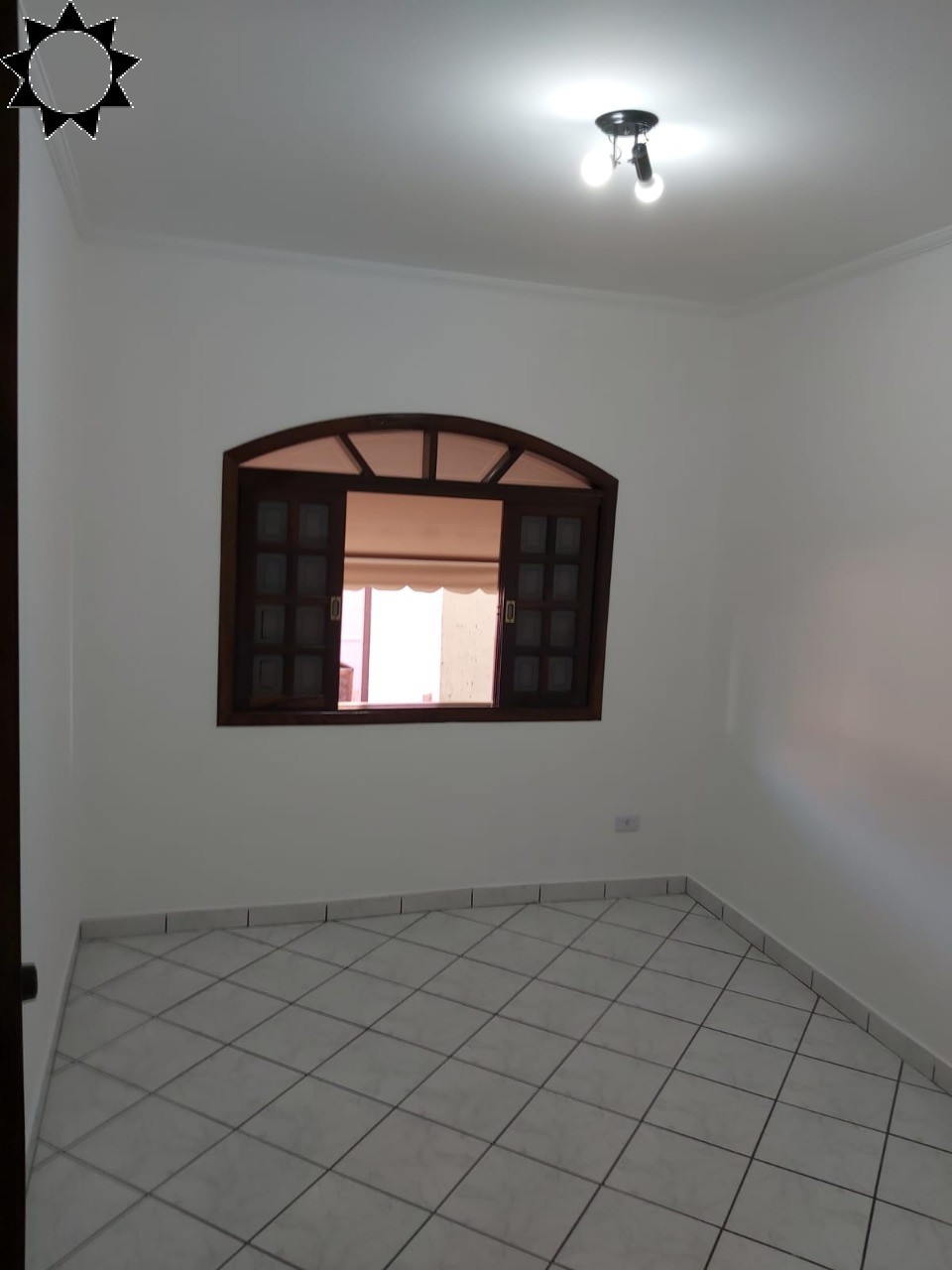 Casa à venda e aluguel com 3 quartos, 154m² - Foto 9