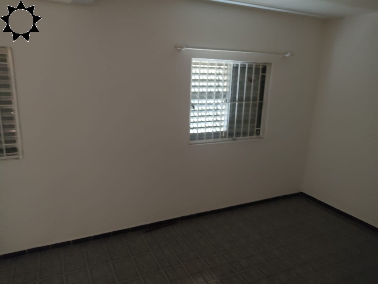 Casa à venda com 6 quartos, 280m² - Foto 8