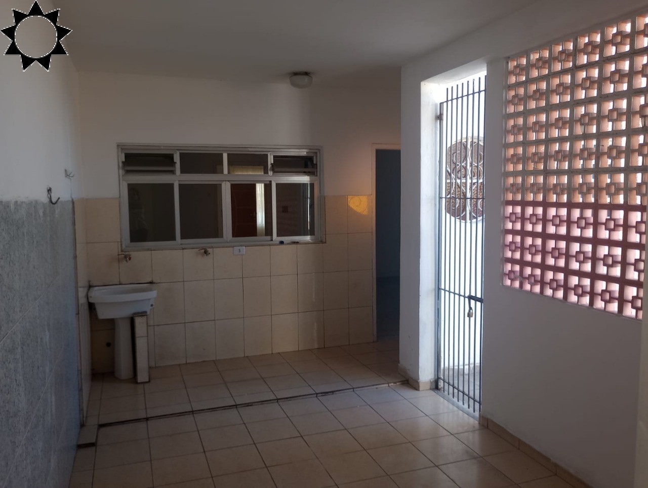 Casa à venda com 3 quartos, 200m² - Foto 12