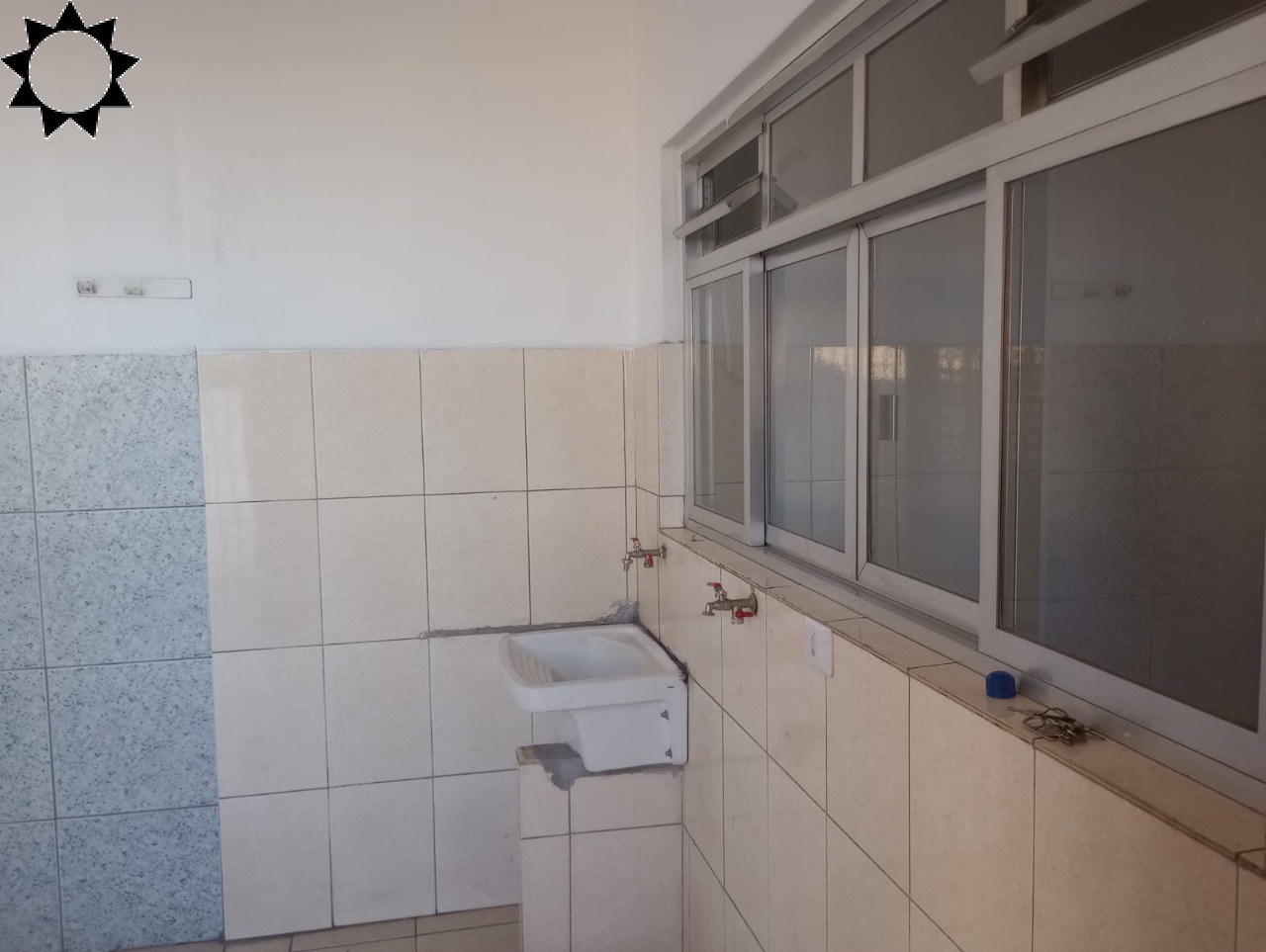 Casa à venda com 3 quartos, 200m² - Foto 25