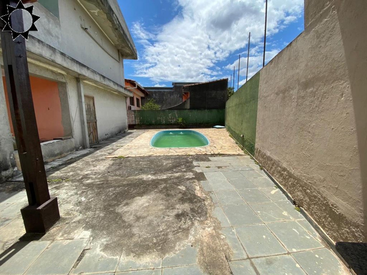 Casa à venda com 6 quartos, 500m² - Foto 3