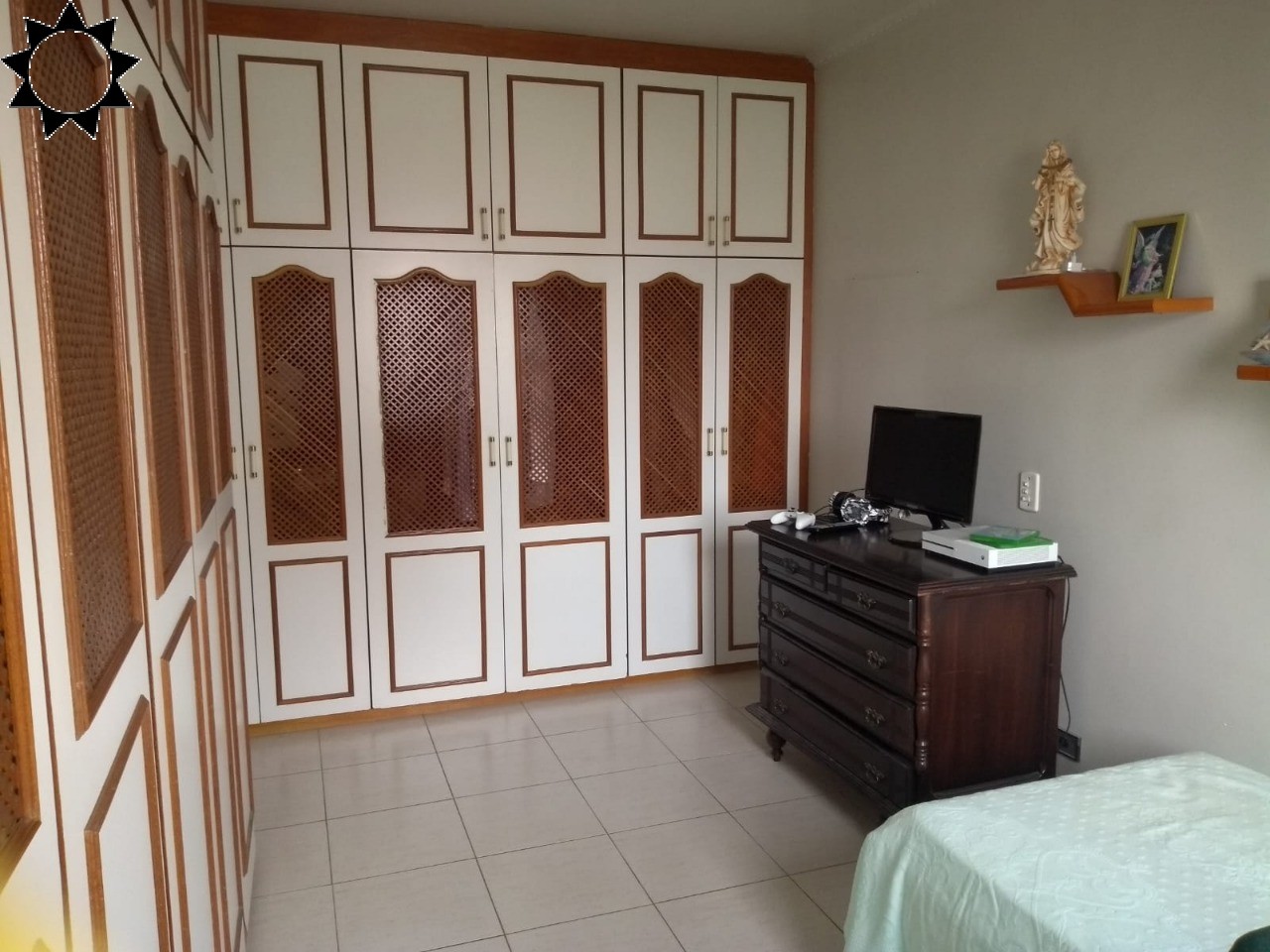 Apartamento à venda com 2 quartos, 74m² - Foto 2