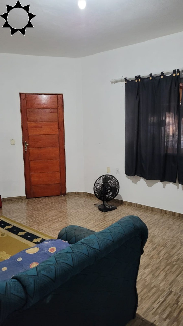 Casa à venda com 2 quartos, 136m² - Foto 1