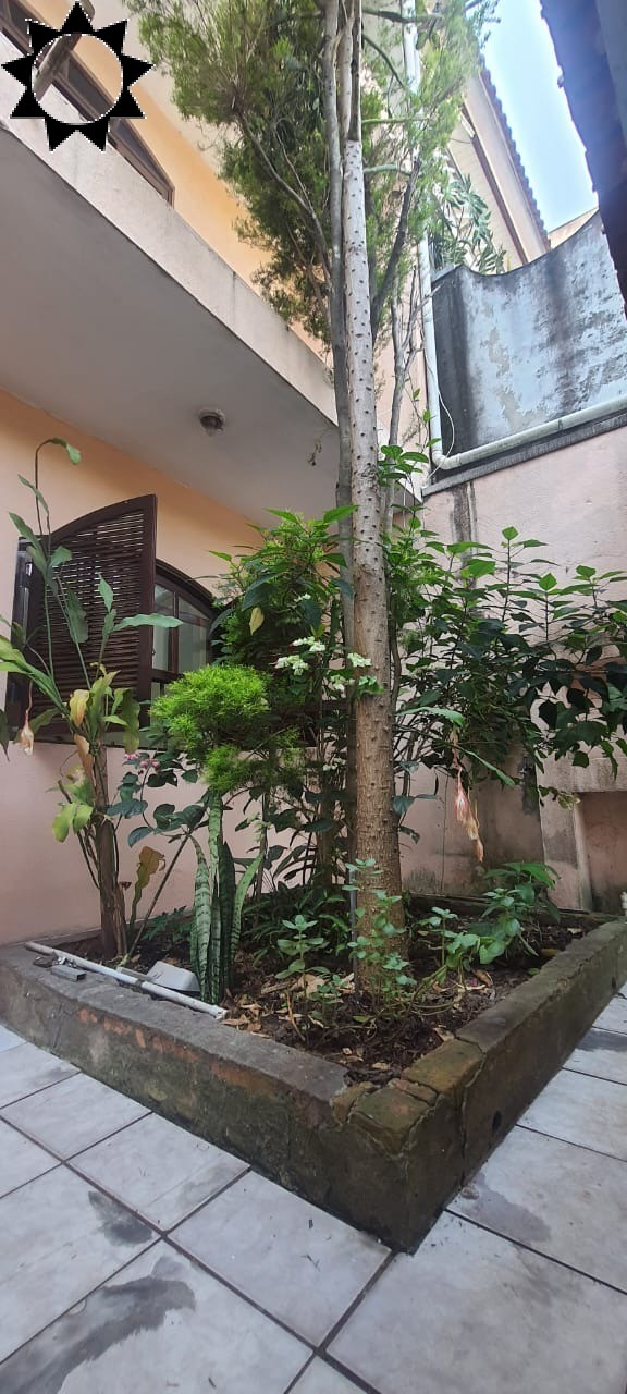 Casa à venda com 1 quarto, 140m² - Foto 3