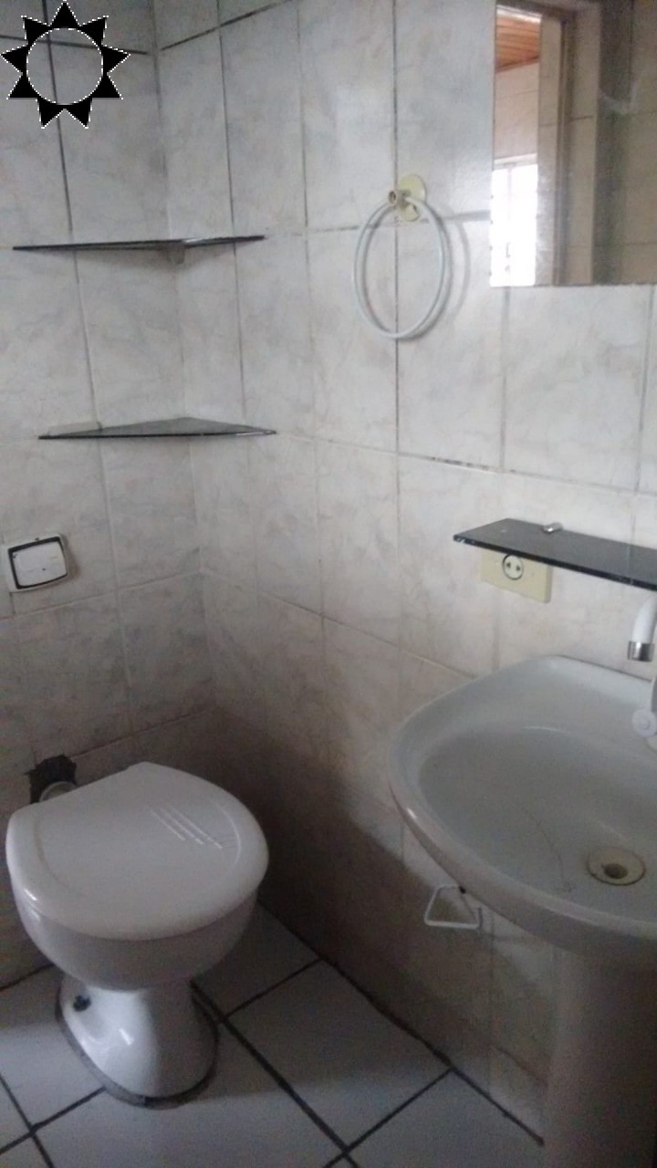 Casa à venda com 6 quartos, 300m² - Foto 5