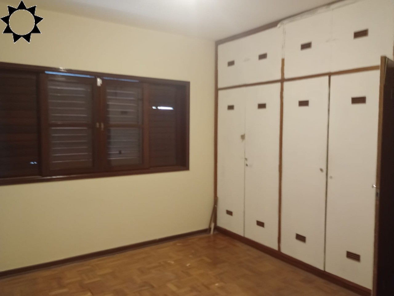 Casa para alugar com 3 quartos, 239m² - Foto 12