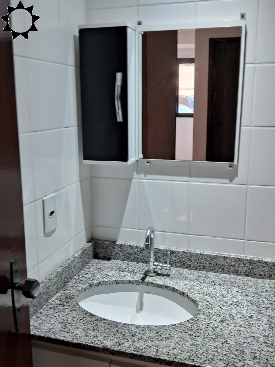 Apartamento à venda com 2 quartos, 61m² - Foto 4