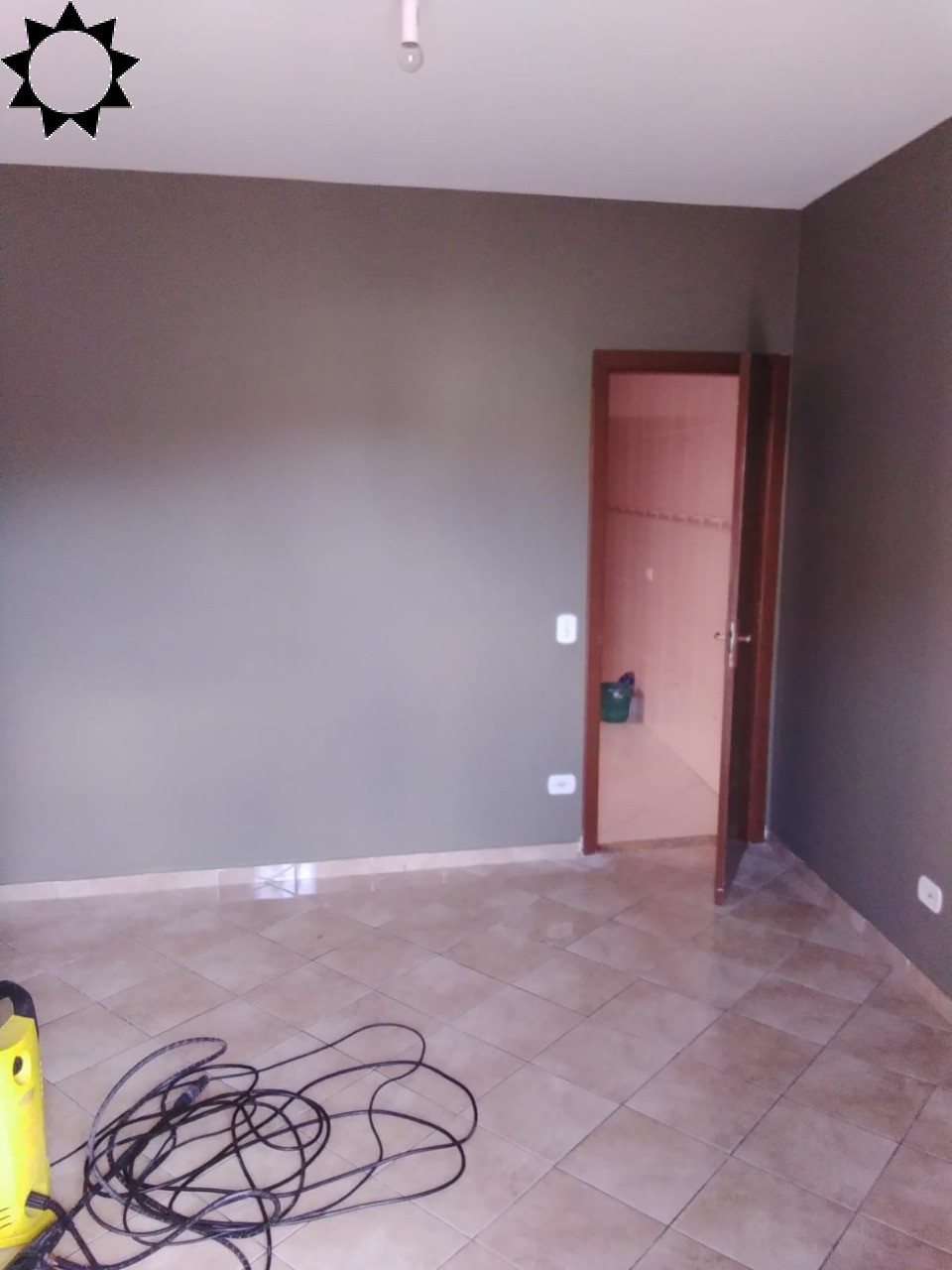 Casa à venda com 2 quartos, 80m² - Foto 4