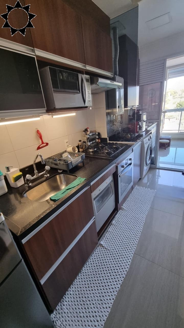 Apartamento à venda com 2 quartos, 63m² - Foto 2