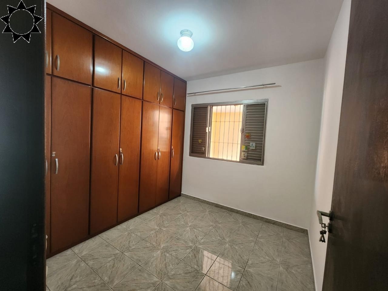 Casa à venda com 3 quartos, 120m² - Foto 10