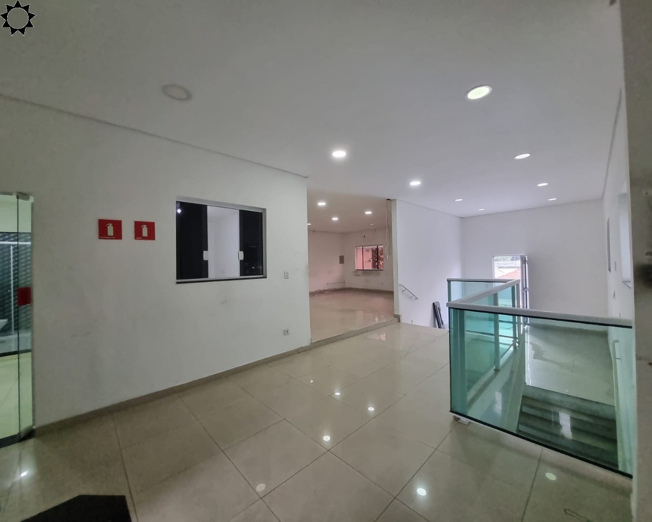 Prédio Inteiro para alugar com 1 quarto, 350m² - Foto 1