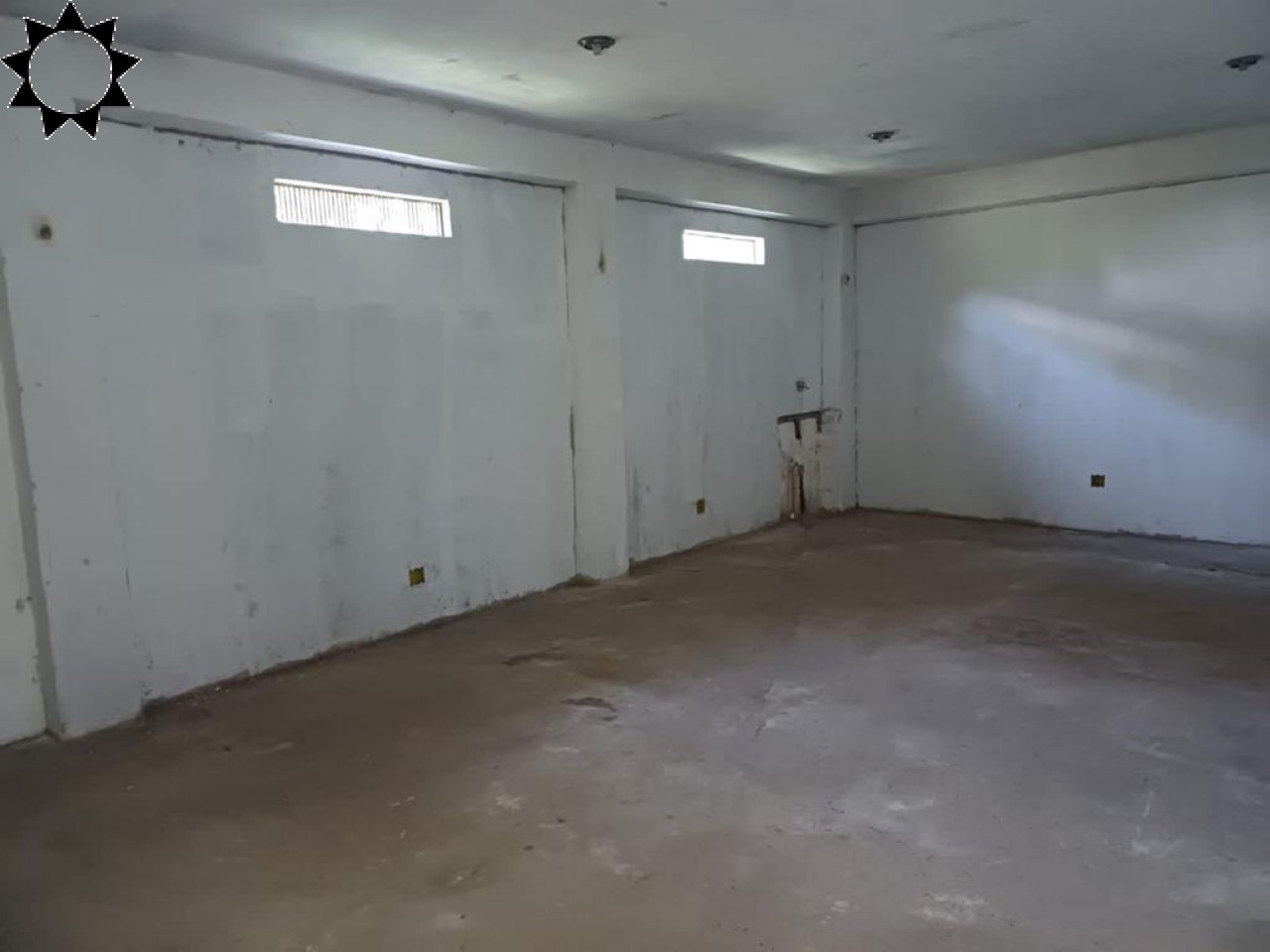 Prédio Inteiro para alugar com 1 quarto, 550m² - Foto 2