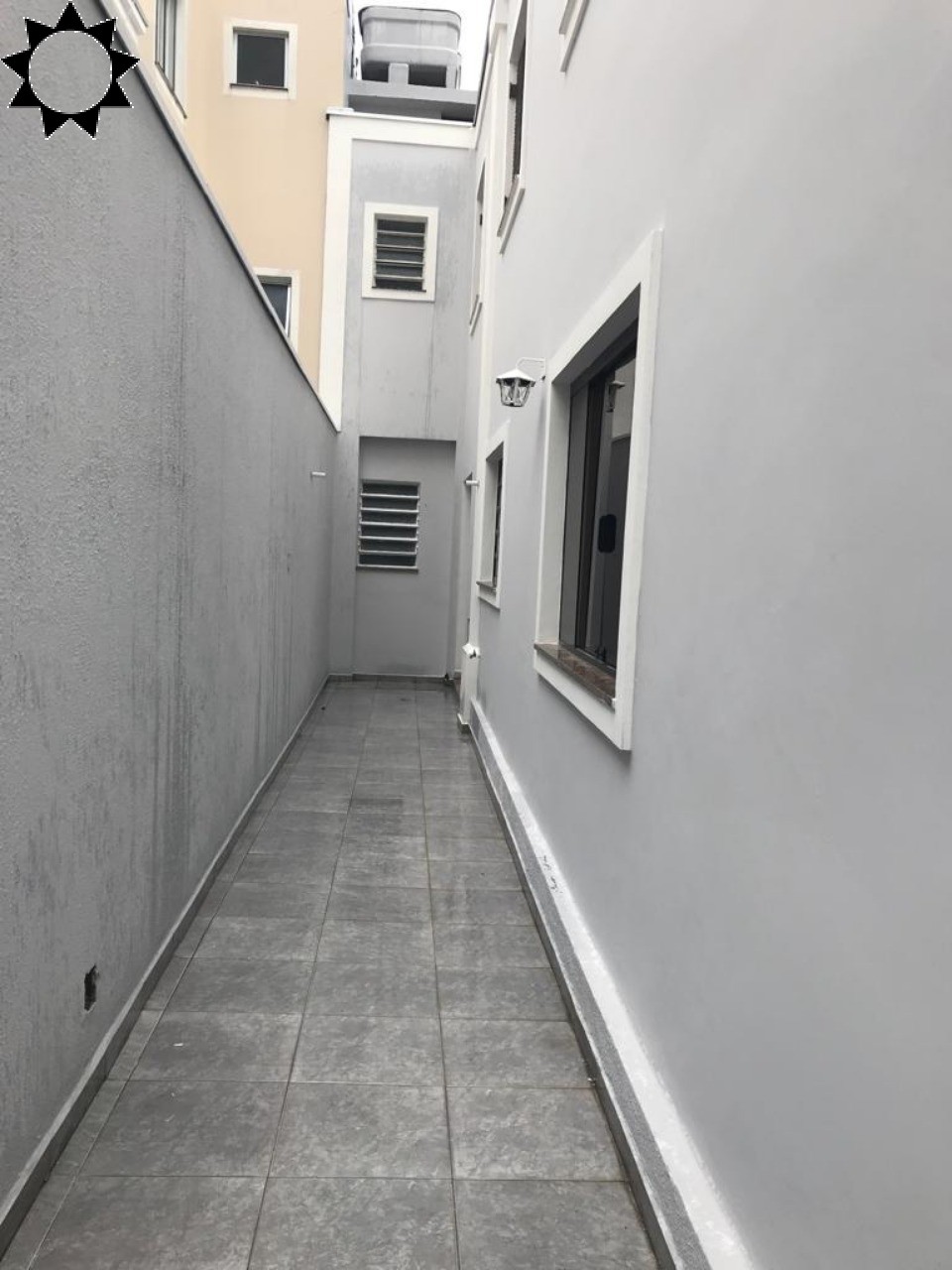 Casa à venda com 4 quartos, 165m² - Foto 4