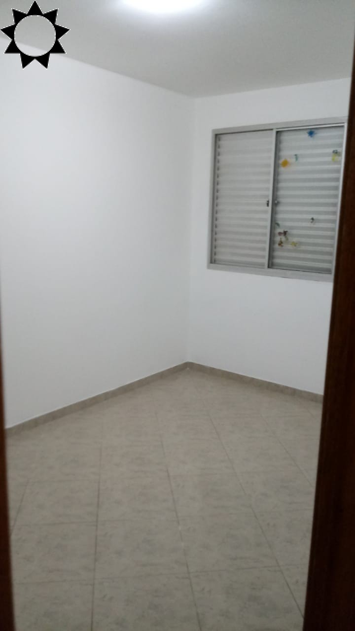 Apartamento à venda com 3 quartos, 76m² - Foto 4