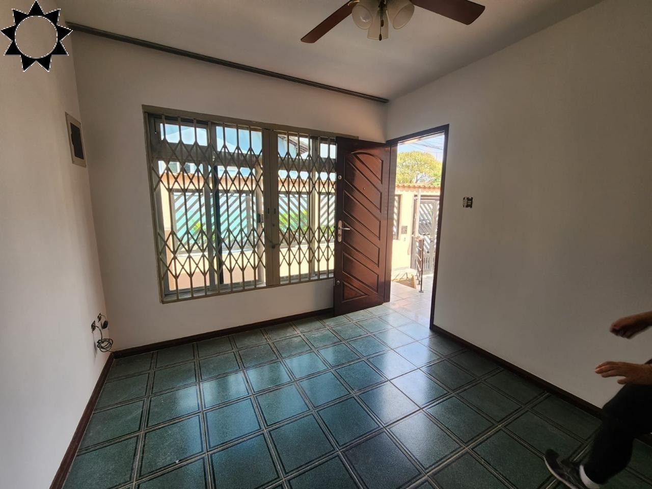 Casa à venda com 3 quartos, 120m² - Foto 4