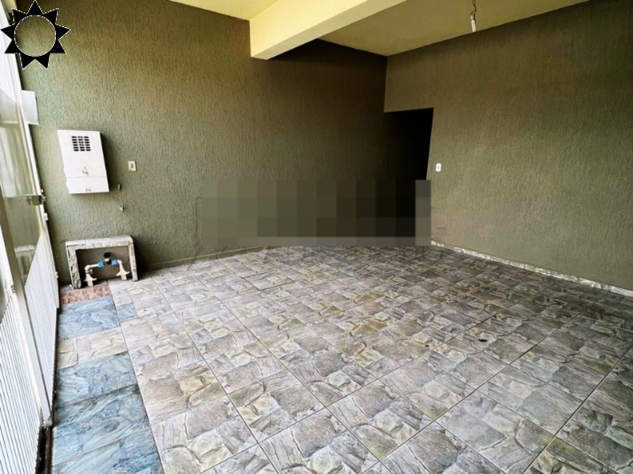 Casa à venda com 2 quartos, 157m² - Foto 2