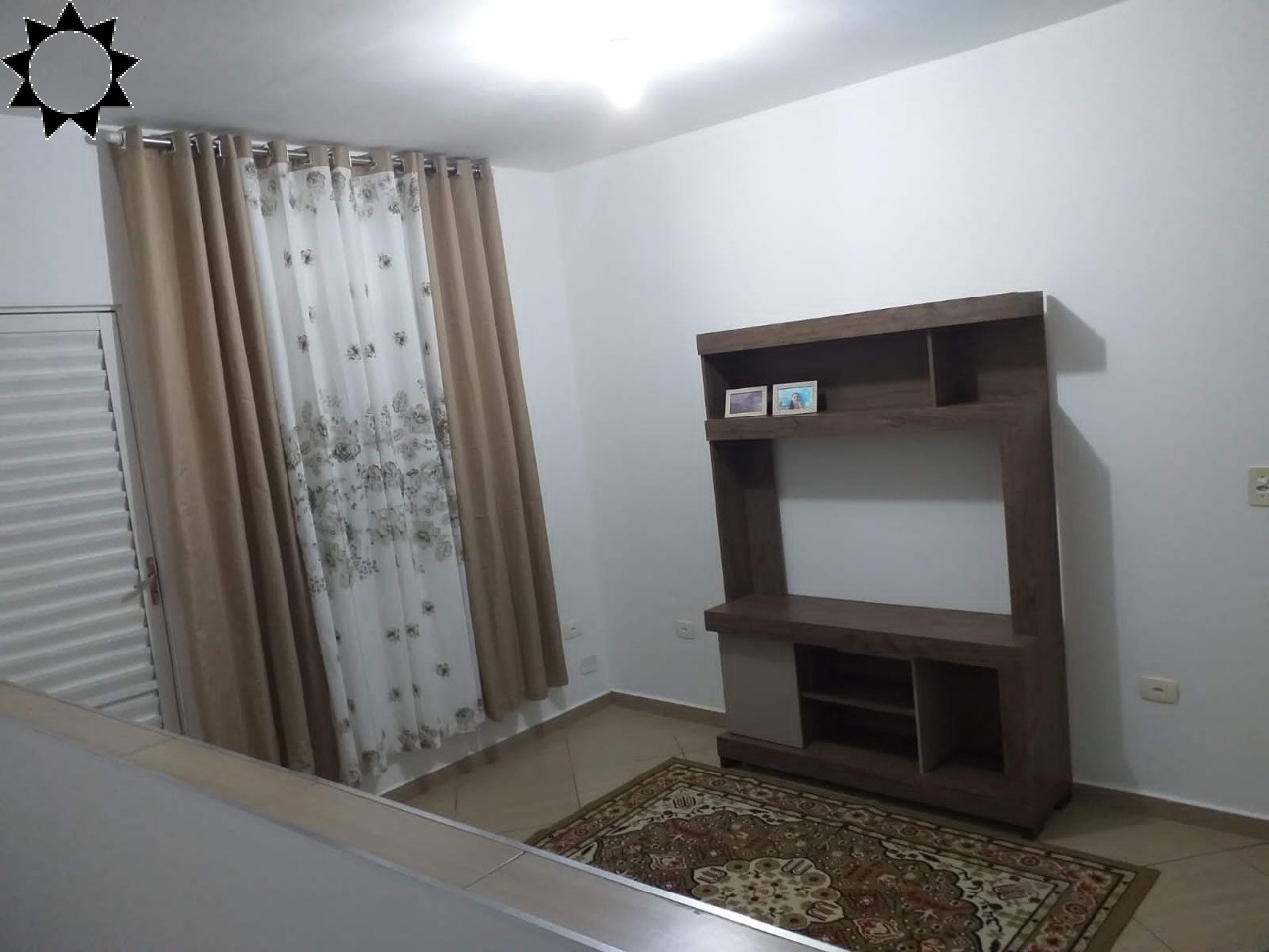 Casa à venda com 3 quartos, 176m² - Foto 2