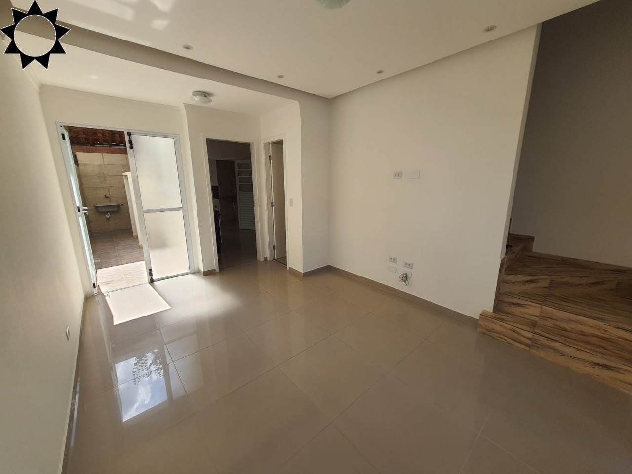 Casa à venda com 2 quartos, 97m² - Foto 3