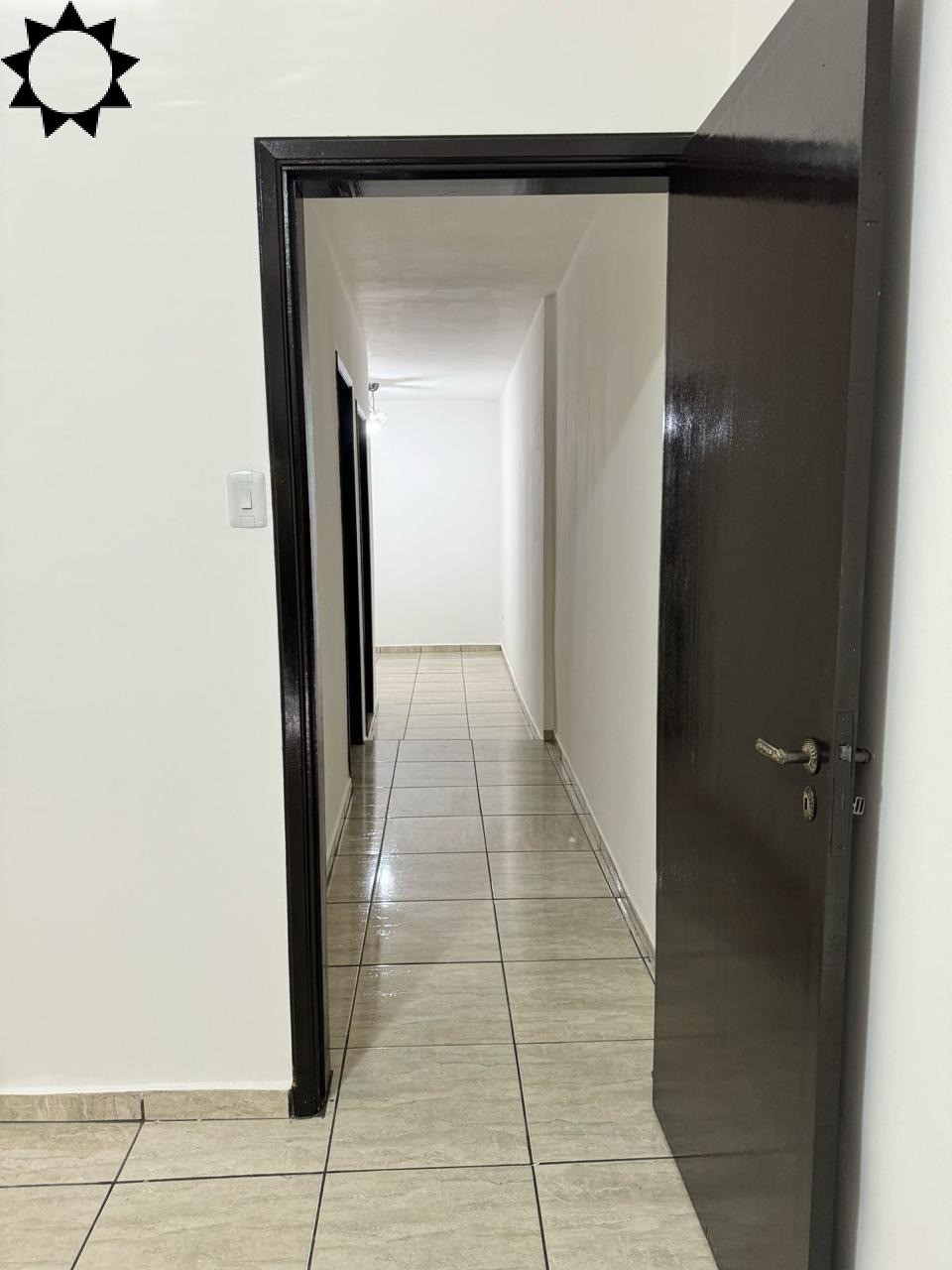 Casa à venda com 3 quartos, 220m² - Foto 11