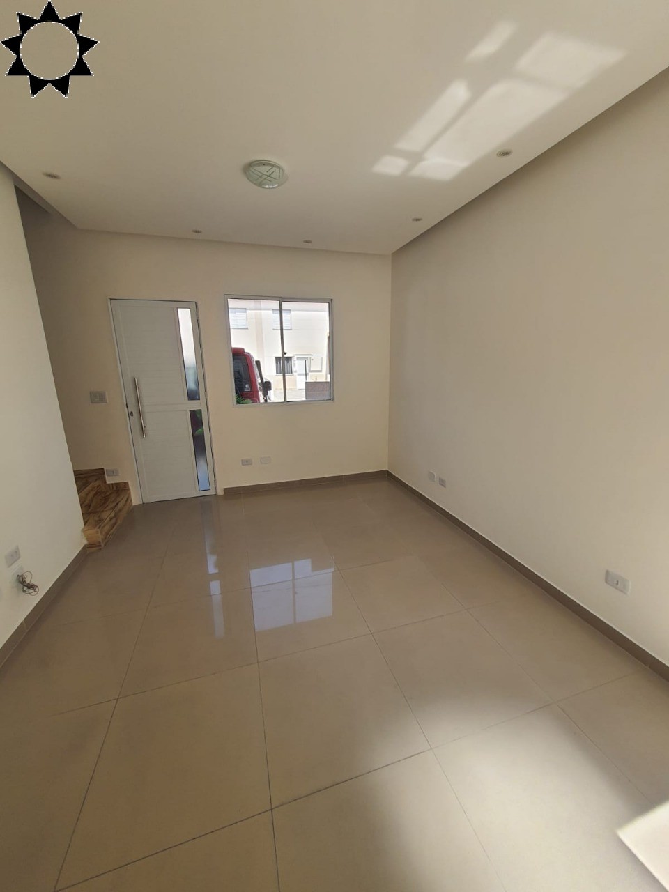 Casa à venda com 2 quartos, 97m² - Foto 2