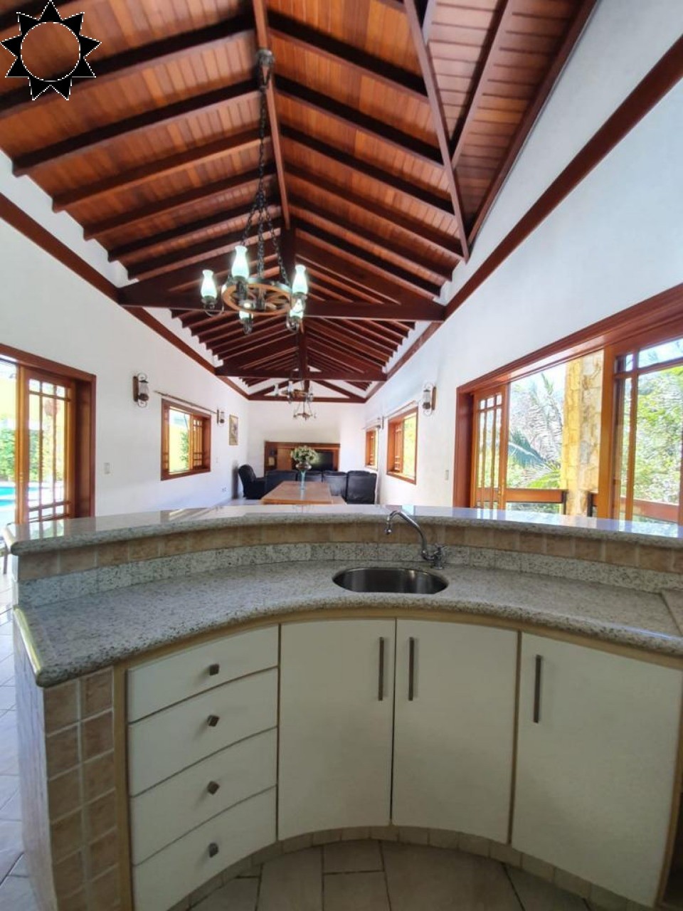 Casa à venda e aluguel com 4 quartos, 1200m² - Foto 17