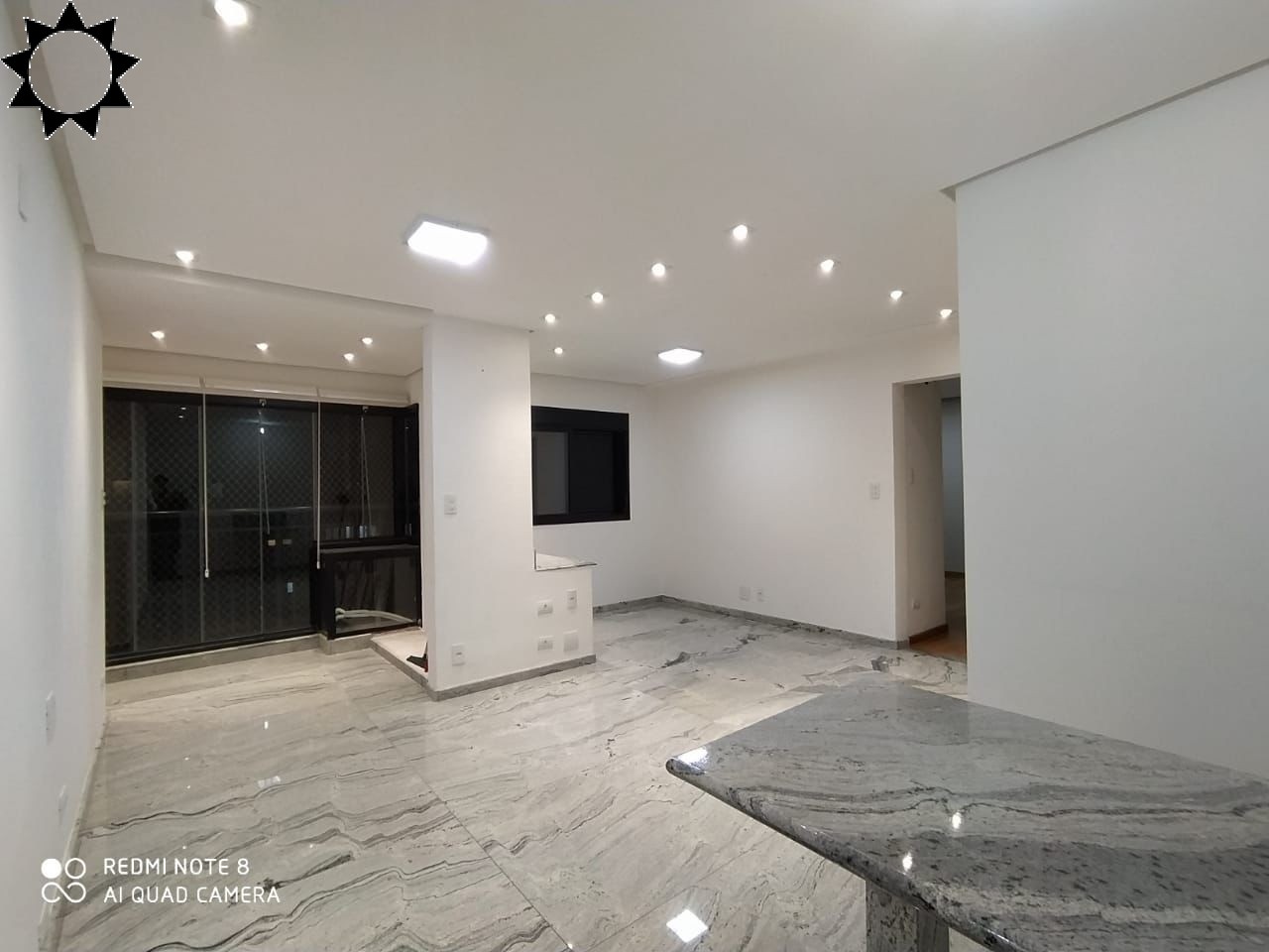 Apartamento à venda com 2 quartos, 62m² - Foto 1