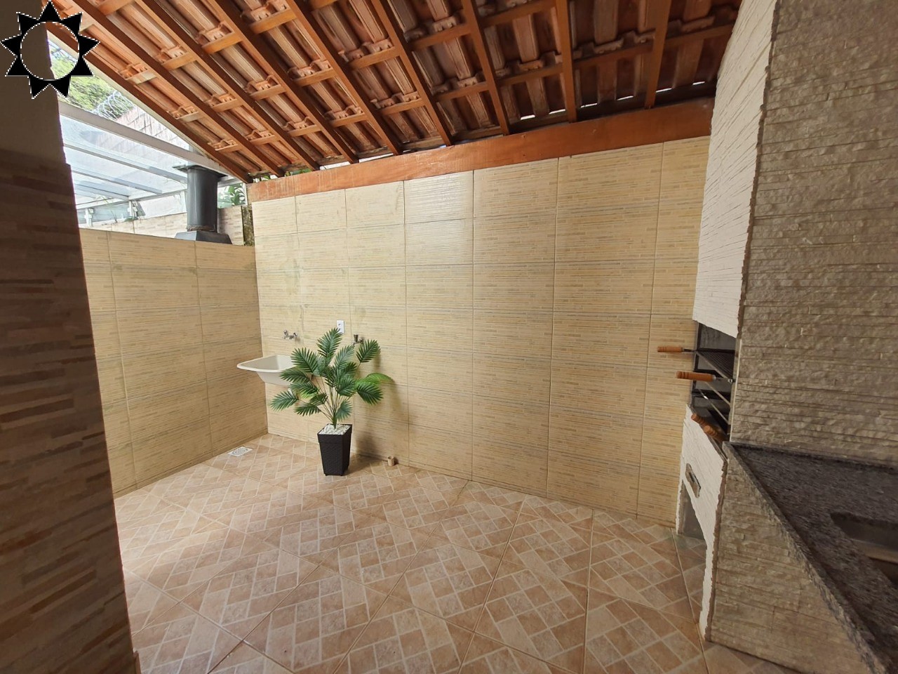 Casa à venda com 2 quartos, 97m² - Foto 5