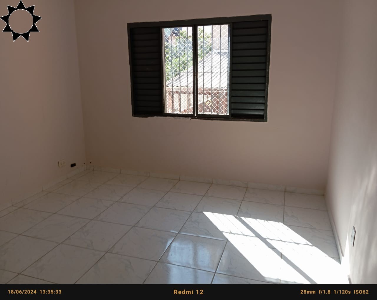 Casa à venda e aluguel com 2 quartos, 160m² - Foto 1