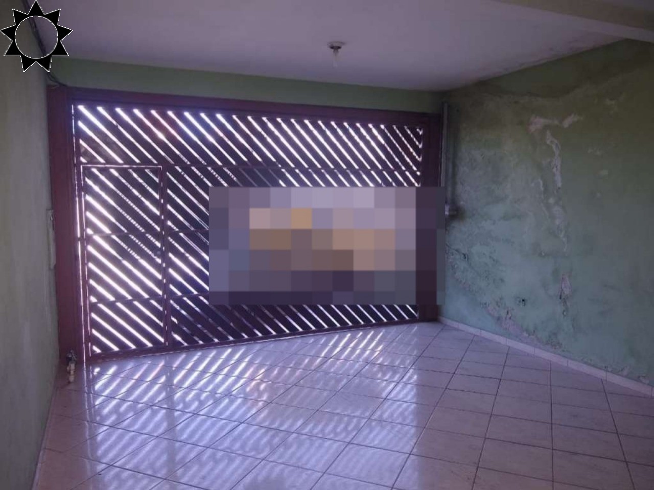 Casa à venda com 5 quartos, 200m² - Foto 2