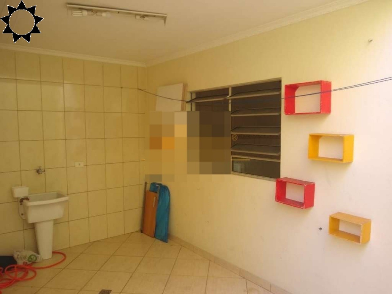 Casa à venda com 5 quartos, 200m² - Foto 4