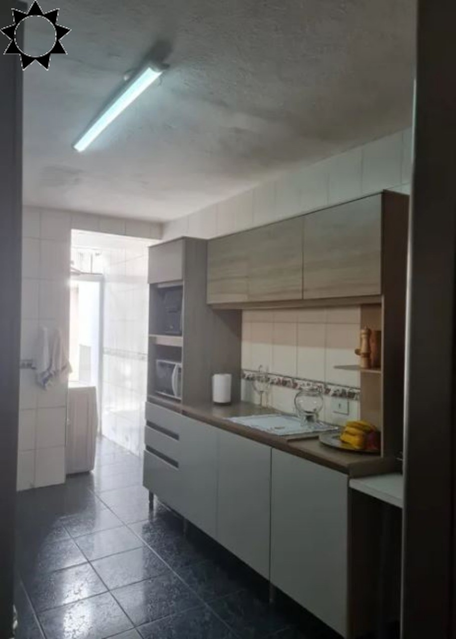 Casa à venda com 6 quartos, 252m² - Foto 18