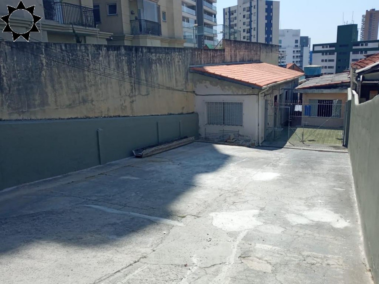 Prédio Inteiro à venda com 1 quarto, 299m² - Foto 1