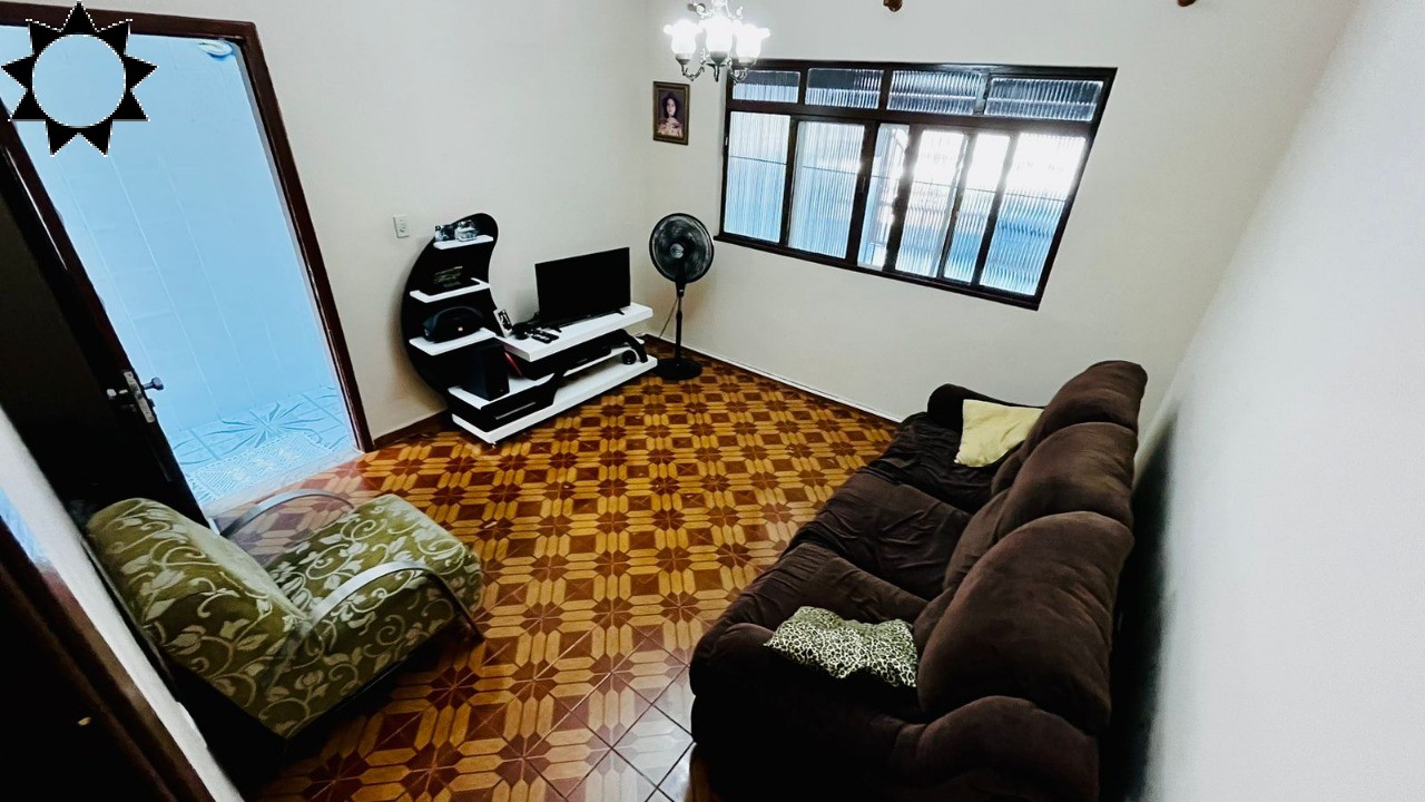 Casa à venda com 2 quartos, 129m² - Foto 1