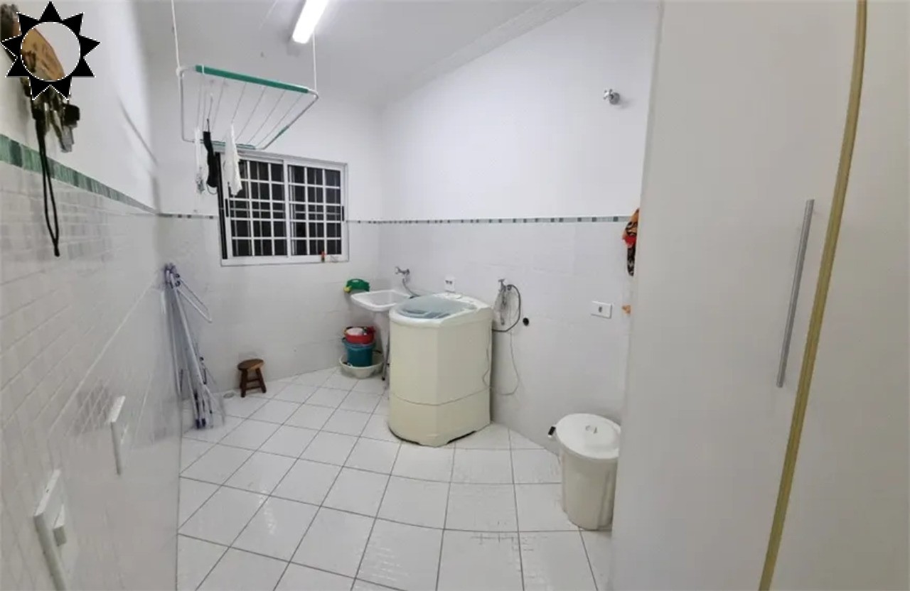 Casa à venda com 3 quartos, 203m² - Foto 18