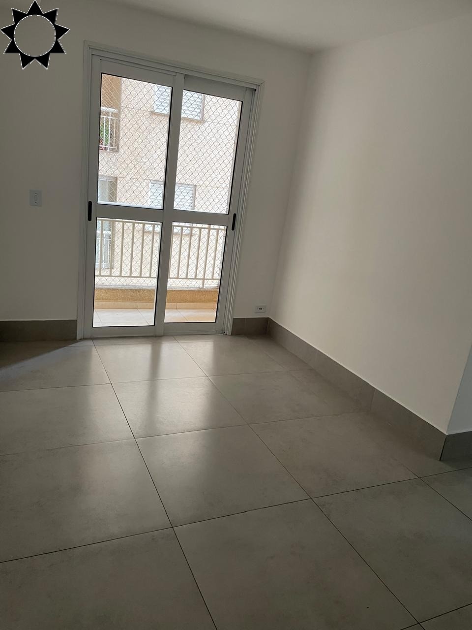 Apartamento à venda com 3 quartos, 57m² - Foto 1