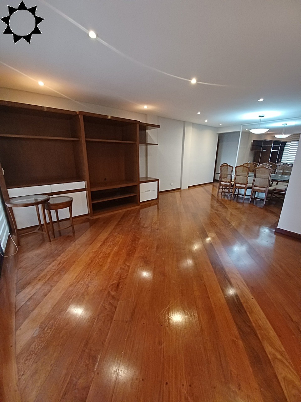 Apartamento à venda com 4 quartos, 154m² - Foto 3